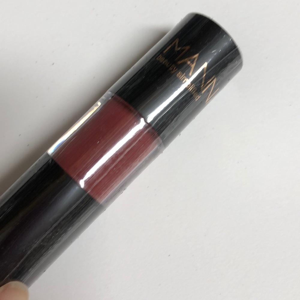 Host Pick🎉New Manna Kadar Beauty Lip Whip Hope